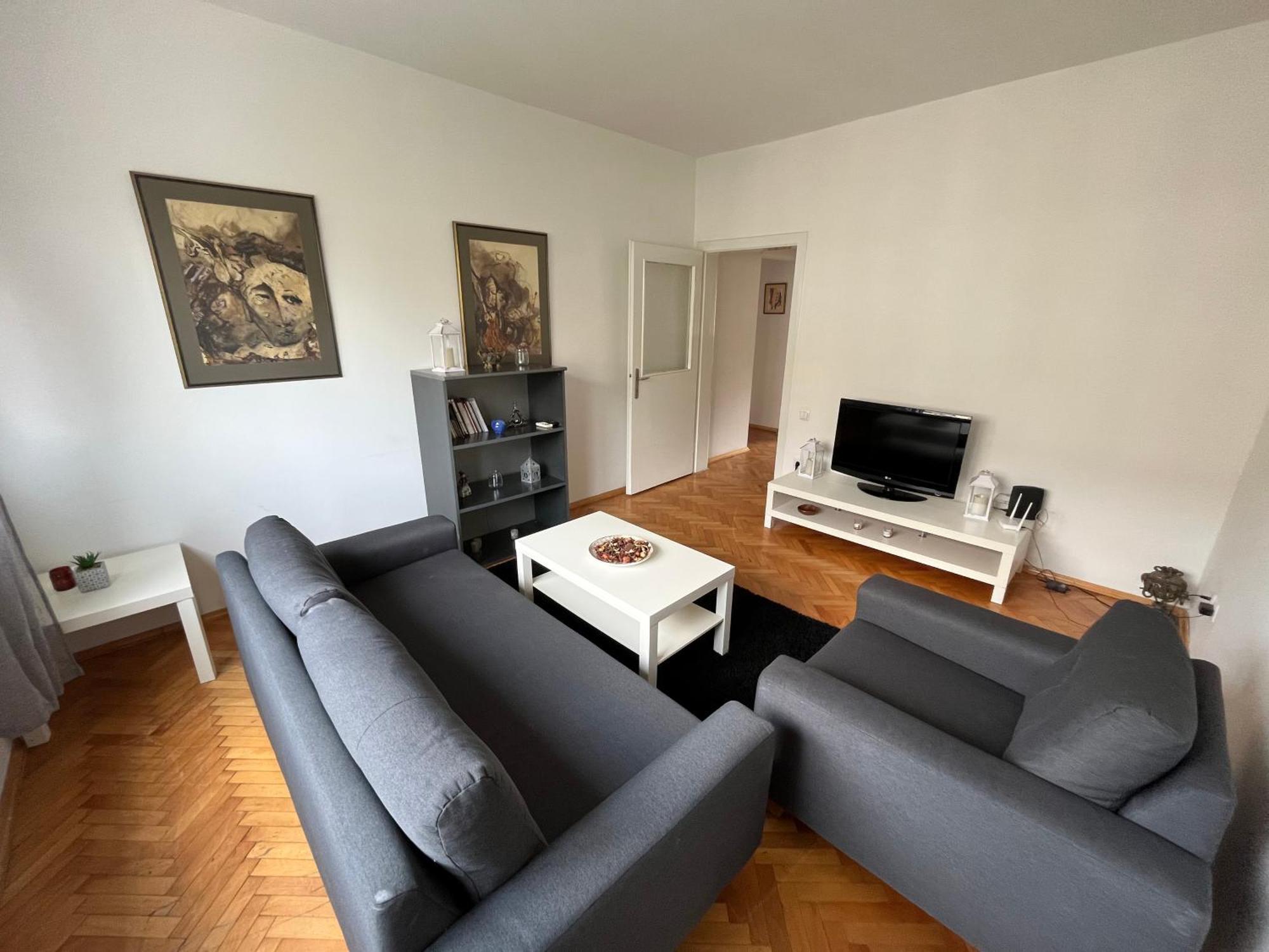 Central M - 5 Apartments Szkopje Kültér fotó