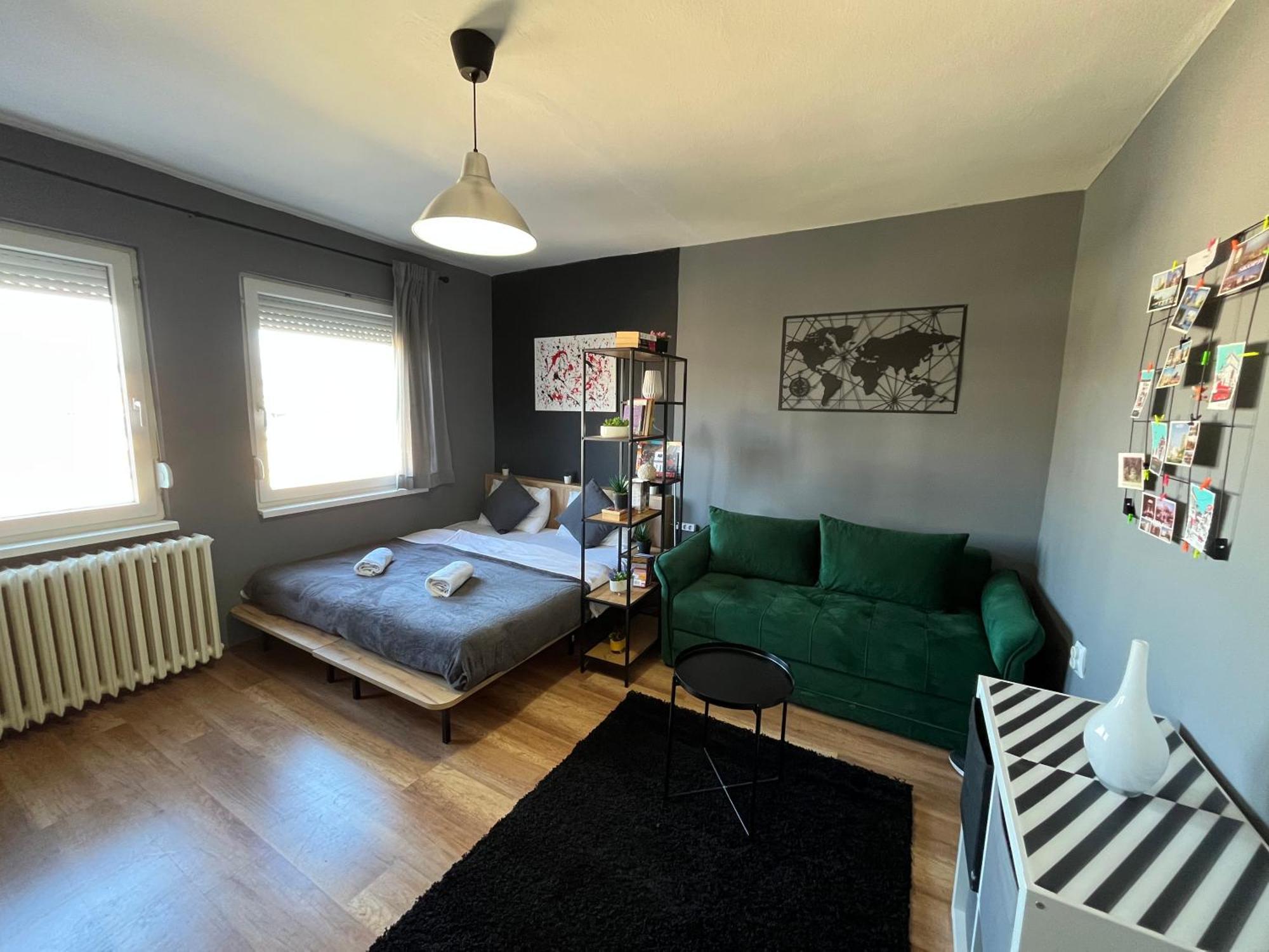 Central M - 5 Apartments Szkopje Kültér fotó